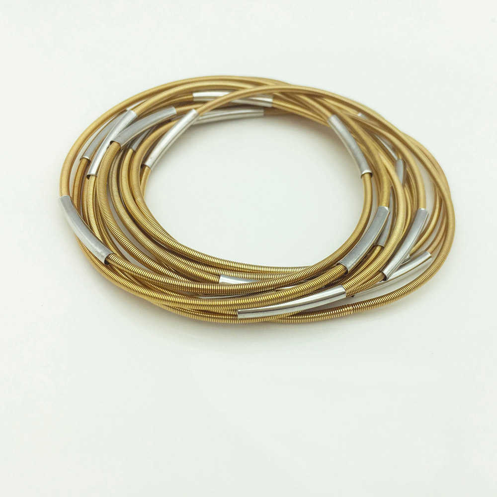 2019 Fashion Lady Femme Geometric Bracelet Set Simple Design Tube Sprial Bracelet Bijoux New Boho Jewelry Q0719
2019 Fashion Lady Femme Geometric Bracelet Set Simple Design Tube Sprial Bracelet Bijoux New Boho Jewelry Q0719