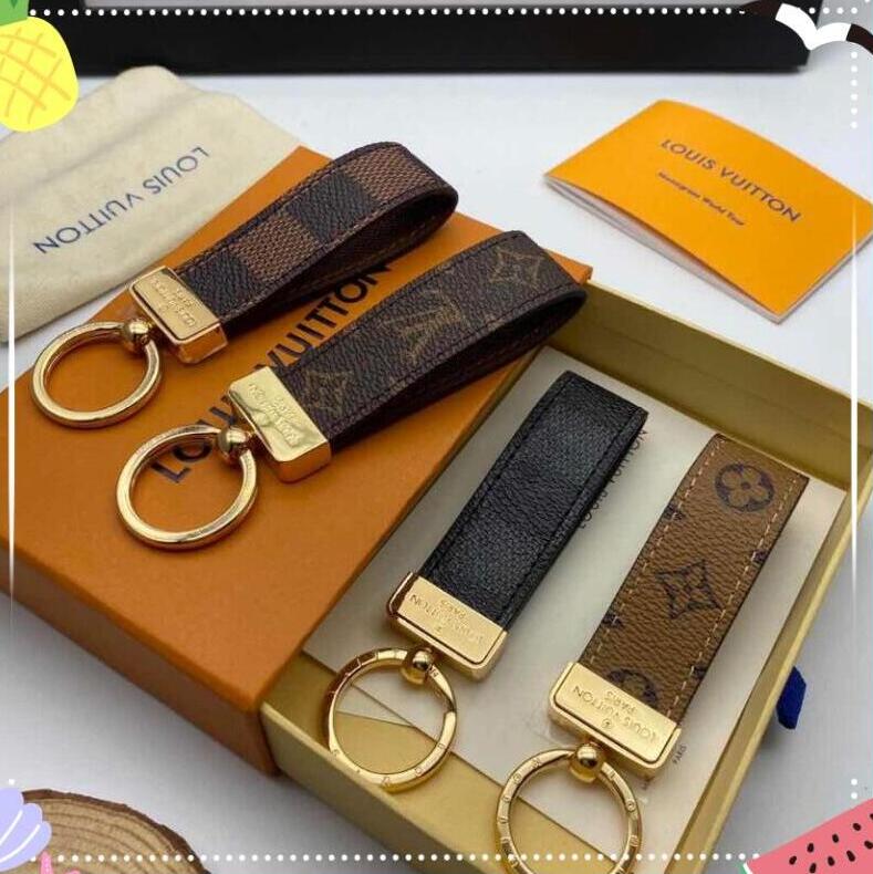 2021 Luxurys Designers Bags Transparent Bags Single Shoulder Bags Large Capacity Totes Keychain LouisVuttonBag LVLOUISVITTON VUTTON
2021 Luxurys Designers Bags Transparent Bags Single Shoulder Bags Large Capacity Totes Keychain LouisVuttonBag LVLOUISVITTON VUTTON