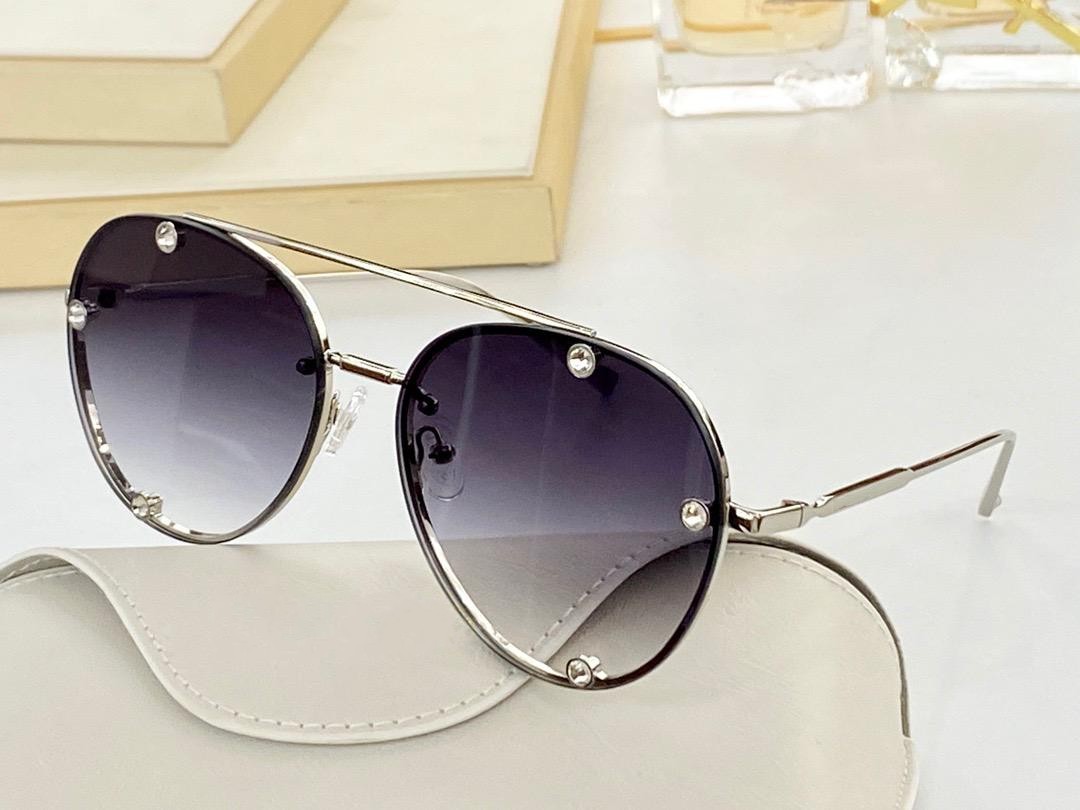 top quality 2045 sunglasses for women men sun glasses fashion style protects eyes UV400 lens with case, White;black
top quality 2045 sunglasses for women men sun glasses fashion style protects eyes UV400 lens with case, White;black