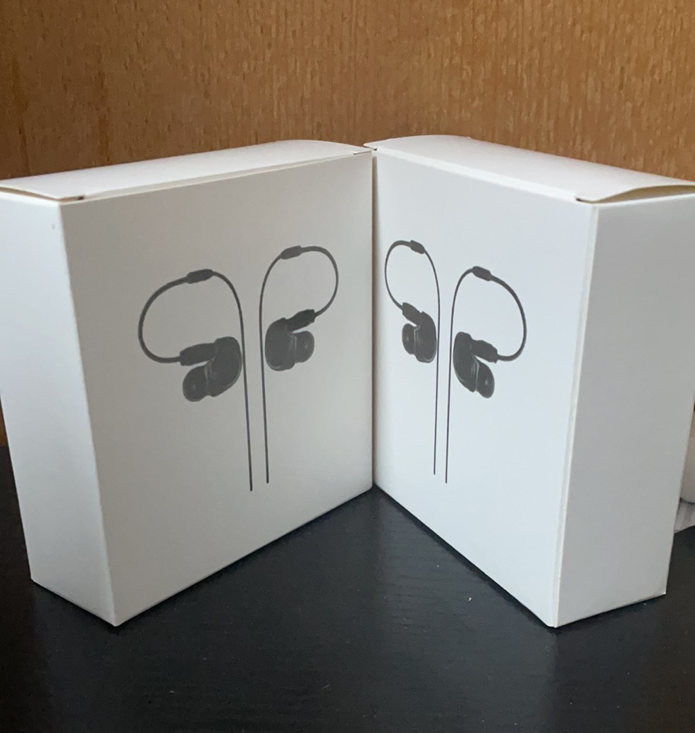 10pc TWS GPS Rename Bluetooth Earbuds Chip Wireless Charging Case Optical In-Ear Detection earphone
10pc TWS GPS Rename Bluetooth Earbuds Chip Wireless Charging Case Optical In-Ear Detection earphone