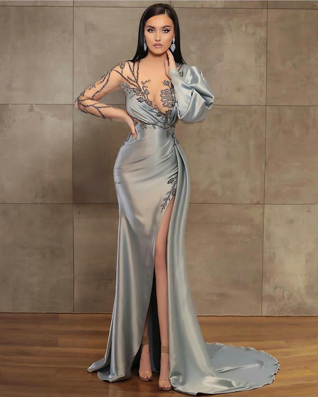 2021 Silver Sheath Long Sleeves Evening Dresses Wear Illusion Crystal Beading High Side Split Floor Length Party Dress Prom Gowns Open Back Robes De S