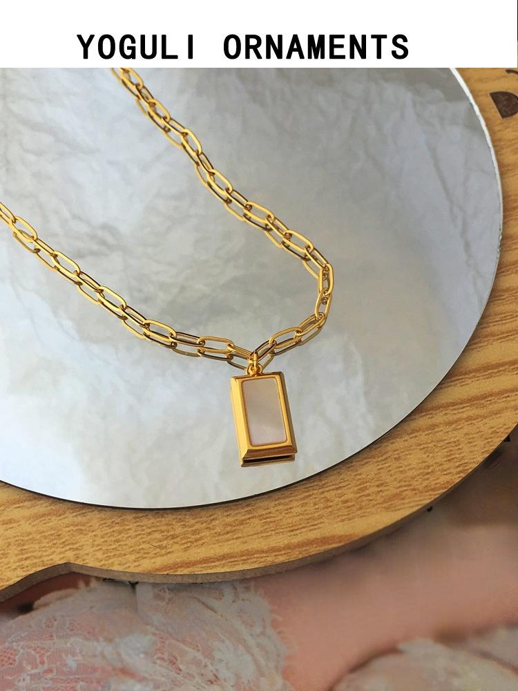 Chains Modern Jewelry Geometric Shell Pendant Necklace 2021 Trend Golden Plating Chain For Women Party Gifts
Chains Modern Jewelry Geometric Shell Pendant Necklace 2021 Trend Golden Plating Chain For Women Party Gifts