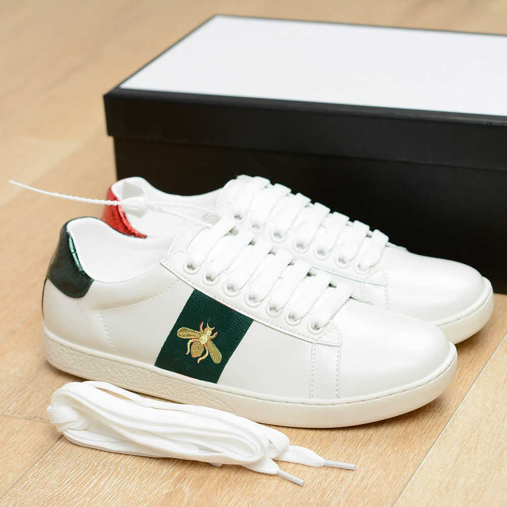 Bee Embroidered Leather Casual Shoes Lace-up Designer Sneakers for women men Snake Tiger Fashion Ace Chaussures, Black
Bee Embroidered Leather Casual Shoes Lace-up Designer Sneakers for women men Snake Tiger Fashion Ace Chaussures, Black