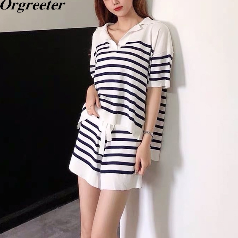Casual Tracksuits Loose Trendy Striped Knitted Suit Female Lapel Short Pullover Tops + Sashes Bow High Waist Shorts 2 Piece Sets 210525, Gray
Casual Tracksuits Loose Trendy Striped Knitted Suit Female Lapel Short Pullover Tops + Sashes Bow High Waist Shorts 2 Piece Sets 210525, Gray