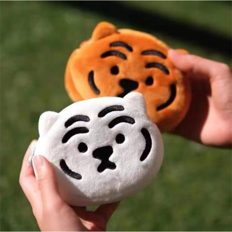 Little Tiger Pendant earphone cartoon cute plush toy change Wallet Coin storage bag, There's a pet box;huang laohuang
Little Tiger Pendant earphone cartoon cute plush toy change Wallet Coin storage bag, There's a pet box;huang laohuang