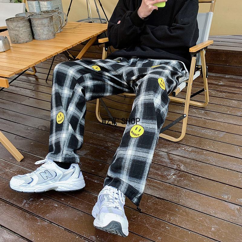 Men's Pants Black White Plaid 2021 Streetwear Men Oversized Joggers Smile Printed Casual Drawstring Trousers
Men's Pants Black White Plaid 2021 Streetwear Men Oversized Joggers Smile Printed Casual Drawstring Trousers