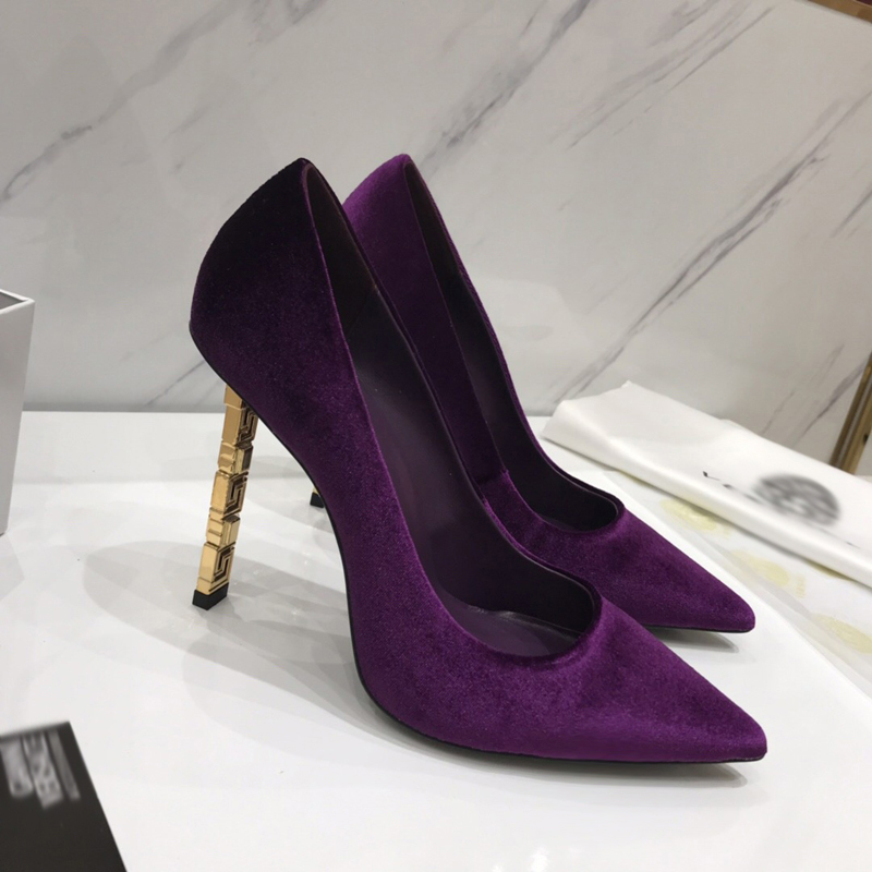2021 Good Quality Fashion Women Luxurys Designers Shoes Designer Sandals Womens Luxury High Heels Sandal Dress Shoess With Box Size 35-41 -H386, Fuchsia
2021 Good Quality Fashion Women Luxurys Designers Shoes Designer Sandals Womens Luxury High Heels Sandal Dress Shoess With Box Size 35-41 -H386, Fuchsia