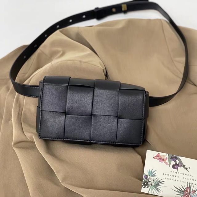 Fashion Belt Cassette Brand Designer Weave Leather Flap Bag Women Fashion Small Box Shoulder Bag Genuine Leather Chest Bags Ladies Waist Bag, Dark brown
Fashion Belt Cassette Brand Designer Weave Leather Flap Bag Women Fashion Small Box Shoulder Bag Genuine Leather Chest Bags Ladies Waist Bag, Dark brown