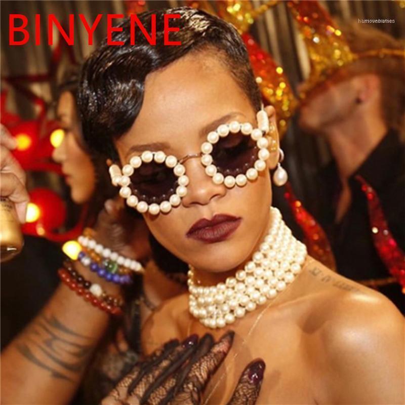 Big Pearl Round Sunglasses Women Alloy Frame Vintage Sun Glasses Luxury Designer Fashion Men Gradient UV4001
Big Pearl Round Sunglasses Women Alloy Frame Vintage Sun Glasses Luxury Designer Fashion Men Gradient UV4001