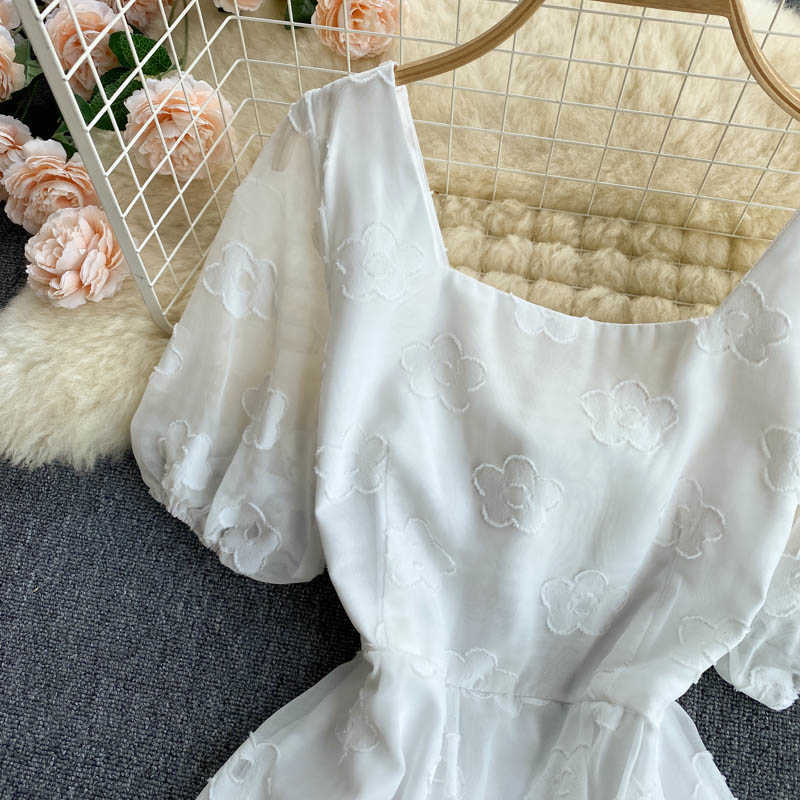 DEAT Women White Dress Square Collar Short Puff Sleeve Arrivals Lady Temperament Fashion Spring Summer 11D567 210709