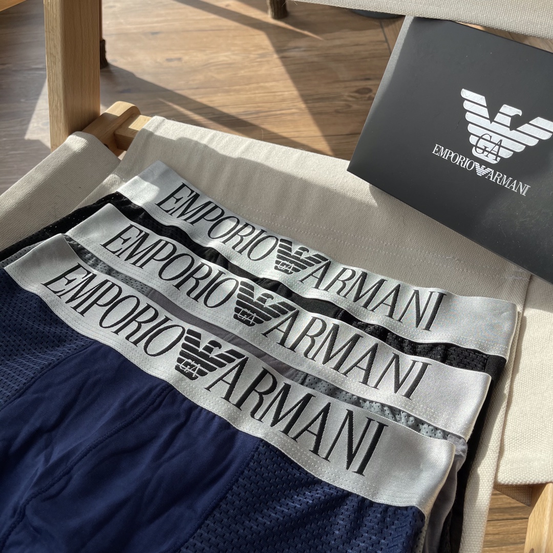 Men's 3 gift box boxer briefs, no deformation, pure cotton Underpants, classic logo letter pattern design, beautiful and generous, Black;white
Men's 3 gift box boxer briefs, no deformation, pure cotton Underpants, classic logo letter pattern design, beautiful and generous, Black;white