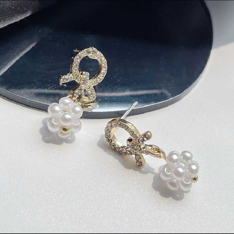 Stud Colorful L Elegant And Exquisite 925 Sterling Silver Circular Shape Pavé Zircon Earrings For Women Fashion Jewelry, Golden;silver
Stud Colorful L Elegant And Exquisite 925 Sterling Silver Circular Shape Pavé Zircon Earrings For Women Fashion Jewelry, Golden;silver