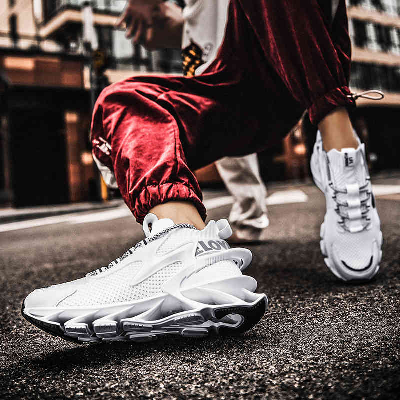 Men Shoes Summer Breathable Thin Mesh Surface sneaker Blade-Sharp Trainer Versatile Trendy 2021new Spring Sneakers Mens, Black
Men Shoes Summer Breathable Thin Mesh Surface sneaker Blade-Sharp Trainer Versatile Trendy 2021new Spring Sneakers Mens, Black
