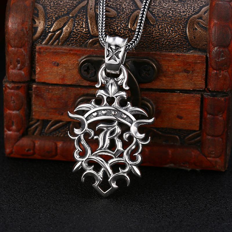 Chains S925 Sterling Silver Necklace Pendant For Men And Women Hollow Shield Vine Thai Retro Old Personality Jewelry
Chains S925 Sterling Silver Necklace Pendant For Men And Women Hollow Shield Vine Thai Retro Old Personality Jewelry