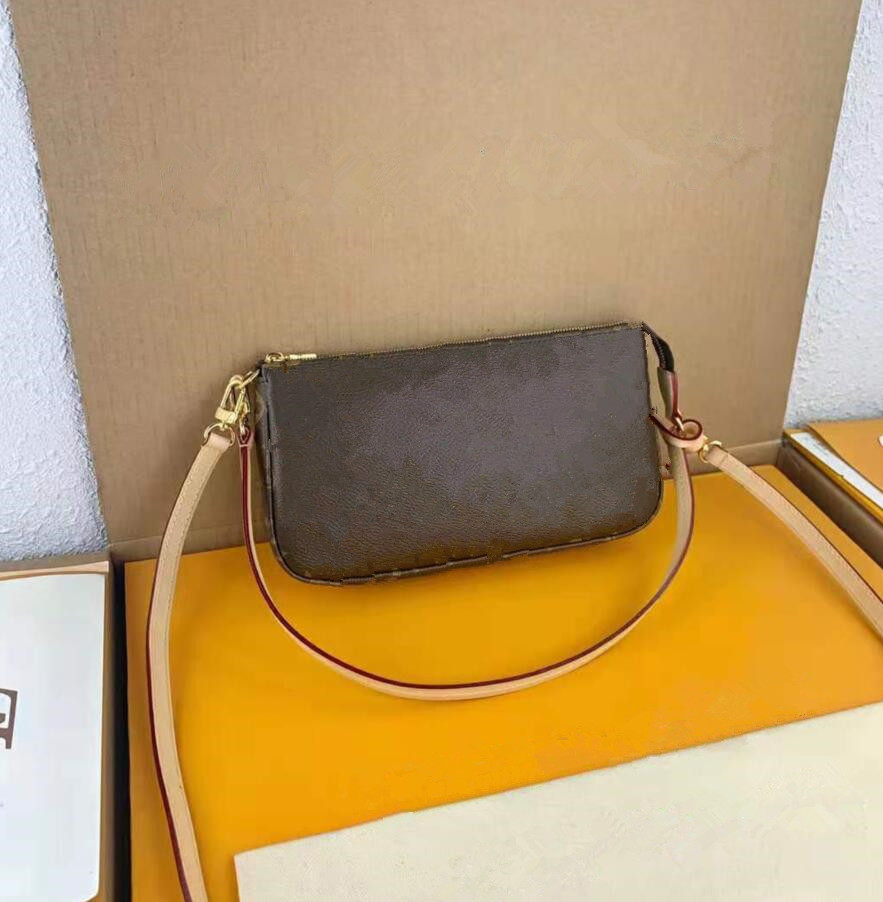 Women Luxurys Designers Bags Shoulder Bag Mini Handbags Pochette Accessories Crossbody Wallet Womens Purses Card Holder Messenger Purse Hand
Women Luxurys Designers Bags Shoulder Bag Mini Handbags Pochette Accessories Crossbody Wallet Womens Purses Card Holder Messenger Purse Hand