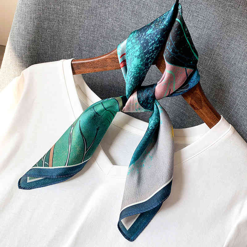 2020 100% Natural Real Silk Neckerchief For Women Brand Print Square Scarf Headscarf Pure Bandana Hijab Foulard Scarves
2020 100% Natural Real Silk Neckerchief For Women Brand Print Square Scarf Headscarf Pure Bandana Hijab Foulard Scarves