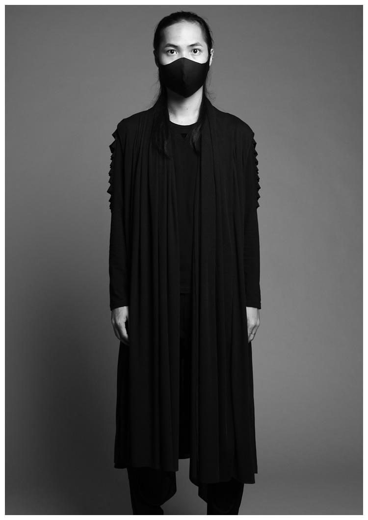 Men' Trench Coats Dark Over-the-knee Robe Personality Trendy Male Hong Kong Style Cardigan Hairdresser Coat Gothic Cloak, Black
Men' Trench Coats Dark Over-the-knee Robe Personality Trendy Male Hong Kong Style Cardigan Hairdresser Coat Gothic Cloak, Black