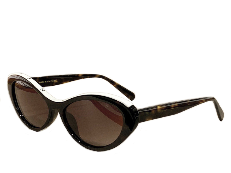 Fashion women designer sunglasses 5416 plate vintage Cat eye charming small frame glasses Avant-garde trendy style clear lens eyewear UV Protection come with case
Fashion women designer sunglasses 5416 plate vintage Cat eye charming small frame glasses Avant-garde trendy style clear lens eyewear UV Protection come with case