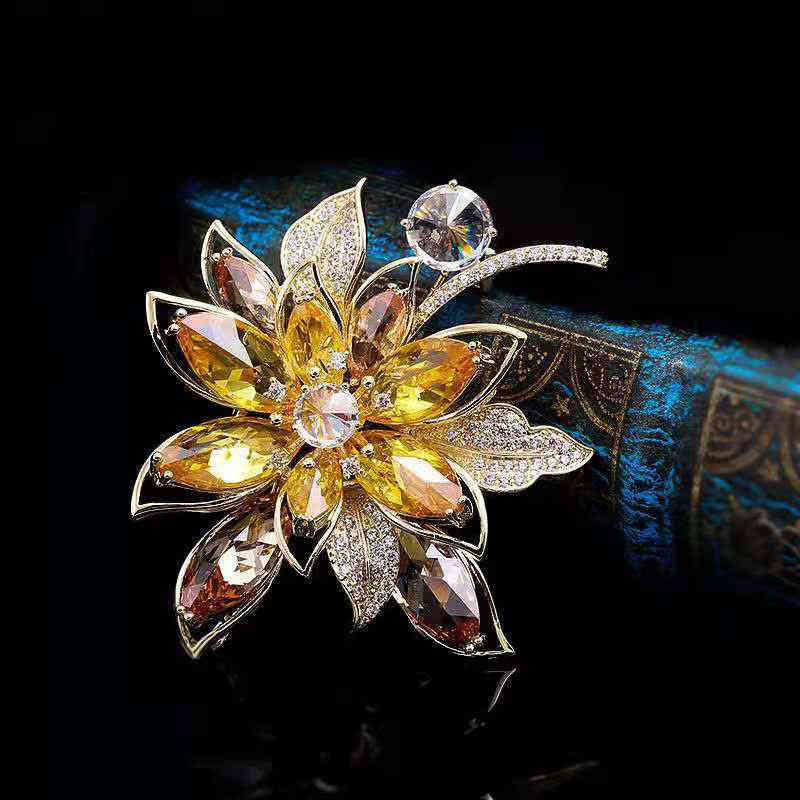 2021 Color Zircon Flower Brooch Female Korean Fashion Temperament Gold High-grade