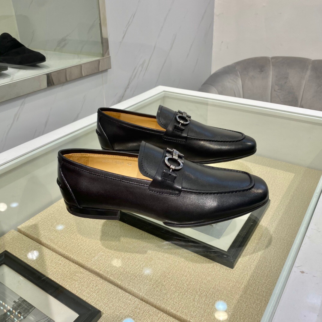 2022 Mens Designer Brand Business Office Flats High Quality Comfortable Oxfords Men Office Formal Wedding Evening Dress Shoes Size 38-45, Black
2022 Mens Designer Brand Business Office Flats High Quality Comfortable Oxfords Men Office Formal Wedding Evening Dress Shoes Size 38-45, Black
