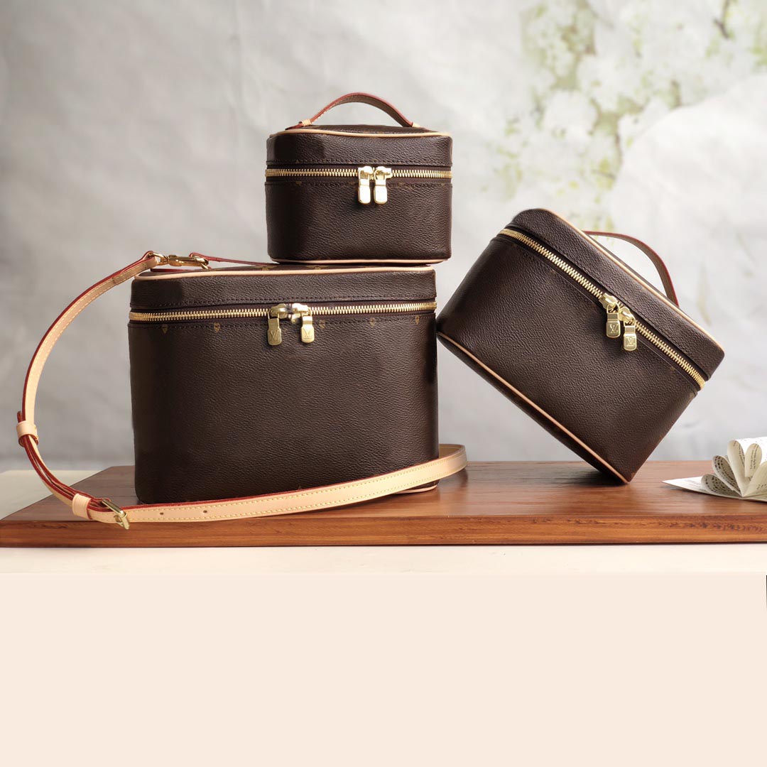 Top high-quality clamshell ladies cosmetic bag coin purse with hidden zipper pocket inside fashionable travel bags suitcase storage wrap, Brown
Top high-quality clamshell ladies cosmetic bag coin purse with hidden zipper pocket inside fashionable travel bags suitcase storage wrap, Brown