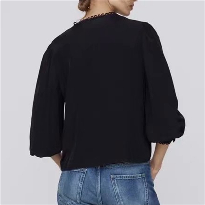 Streetwear Women Chiffon Shirts Fashion Ladies V-Neck Solid Black Tops Elegant Female Chic Button Loose Blouses 210430
