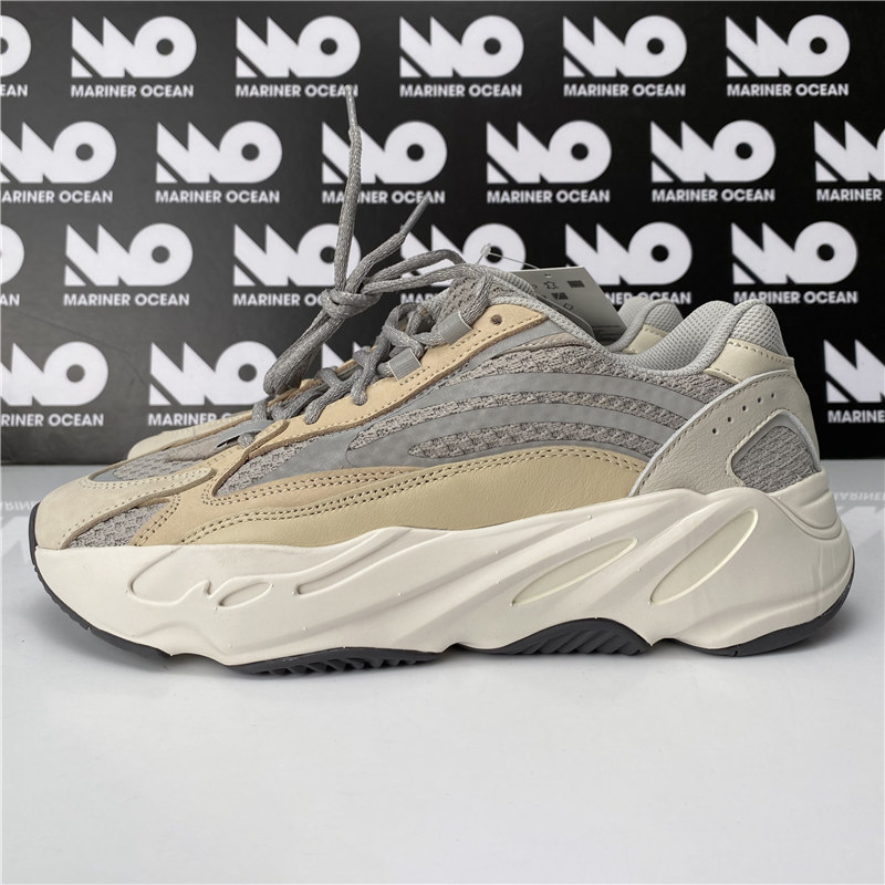 Adidas yeezy 700 v1 v2 MNVN running shoes cream bright carbon blue sun yellow red triple black bone men women sneakers