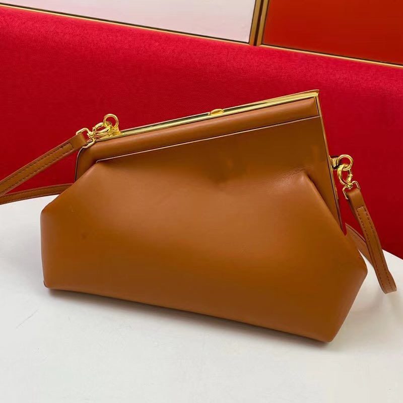 Handbag Purse Crossbody Shoulder Bag Letter Clutch Dinner Bags Fashion Genuine Leather Serpentine High Quality Lady Wallet Hardware Buckle P
Handbag Purse Crossbody Shoulder Bag Letter Clutch Dinner Bags Fashion Genuine Leather Serpentine High Quality Lady Wallet Hardware Buckle P