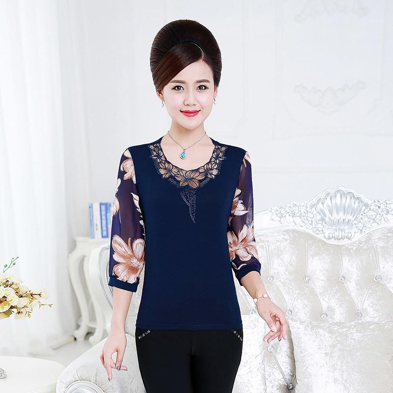 Women's T-Shirt Hollow Out 2021 Lace Older Women Half Sleeve Flower Printed Plus Size Transparent Chiffon Female Tops, Purple
Women's T-Shirt Hollow Out 2021 Lace Older Women Half Sleeve Flower Printed Plus Size Transparent Chiffon Female Tops, Purple