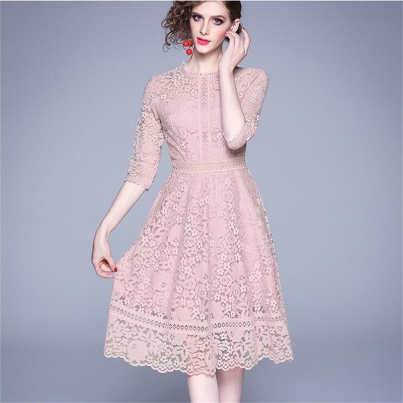 Summer Embroidery Lace Dress Fashion Vintage Arrival Hollow Out Luxury Elegant Slim Women Evening Party Dresses 210603, Picture color
Summer Embroidery Lace Dress Fashion Vintage Arrival Hollow Out Luxury Elegant Slim Women Evening Party Dresses 210603, Picture color