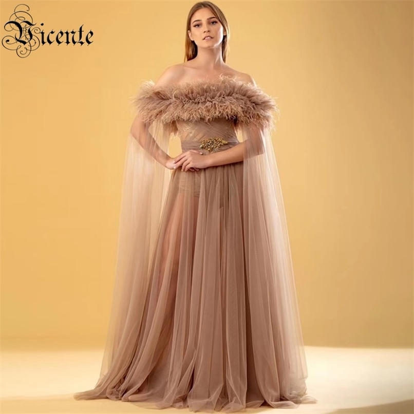 Free Elegant Mesh Dress Sexy Women Strapless Feathers Lace Patchwork Vestidos Celebrity Christmas Party 210520, Khaki
Free Elegant Mesh Dress Sexy Women Strapless Feathers Lace Patchwork Vestidos Celebrity Christmas Party 210520, Khaki