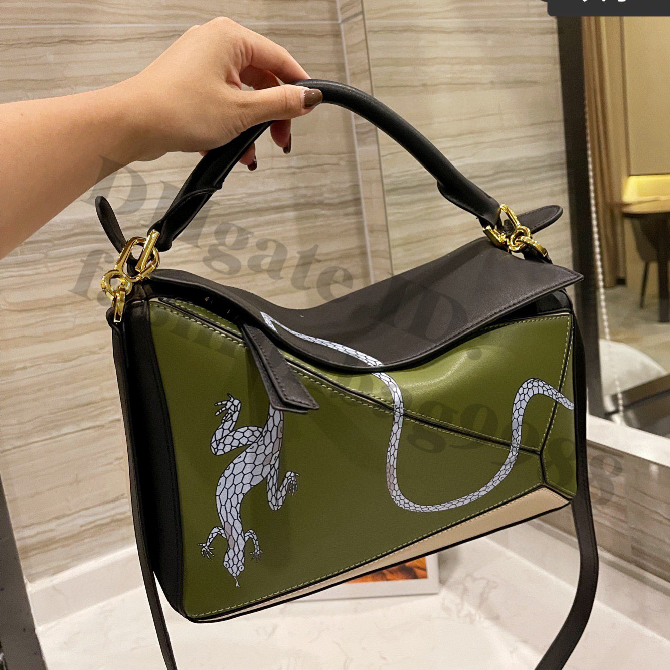 Unique Design Trunk Shoulder Cross Body Hand Bags Real Leather Message Box One Side Handbags Fashion Brand Young Lady Large Capacity Big Handbag For Women Girls, Make up the difference
Unique Design Trunk Shoulder Cross Body Hand Bags Real Leather Message Box One Side Handbags Fashion Brand Young Lady Large Capacity Big Handbag For Women Girls, Make up the difference