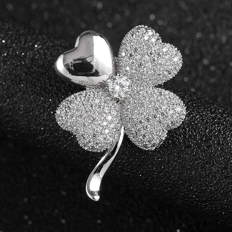 Pins, Brooches OKILY Elegant Heart Shape Petal Flower For Women Zircon Brooch Pin Plant Floral Cloth Accessories
Pins, Brooches OKILY Elegant Heart Shape Petal Flower For Women Zircon Brooch Pin Plant Floral Cloth Accessories