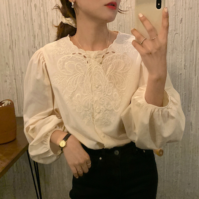 Ezgaga Vintage Shirts Women Korean Chic Embroidery Flower Hollow Out Single Breasted Puff Sleeve Blouse Office Lady Elegant 210317