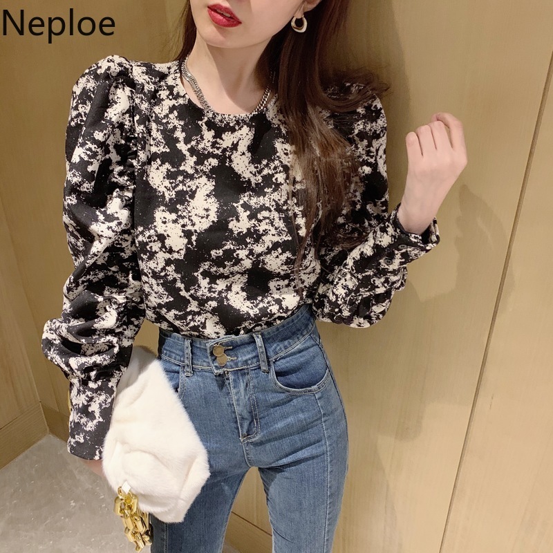 Neploe Blusas Mujer De Moda Korean Corduroy Blouse Women Temperament Loose Vintage Shirt Tops Sweet Puff Sleeve Blouses 210422