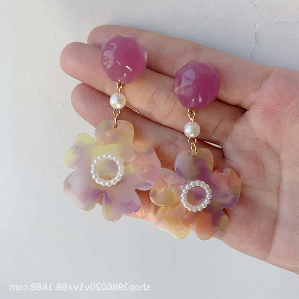 earrings Hand made irregular color petal Earrings S925 silver needle acrylic acetate mesh red girl earrings in, Golden
earrings Hand made irregular color petal Earrings S925 silver needle acrylic acetate mesh red girl earrings in, Golden