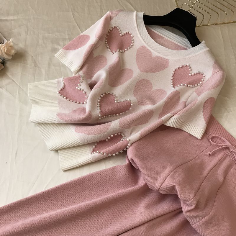 arrival Beaded Heart Shape Short-sleeved Sweater + Elastic waist Pants Women Sweet 2pcs Suit Ladies Summer Clothing Set 210519