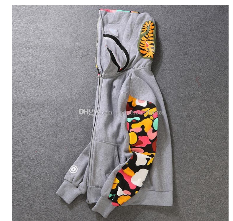 New Men' clothes hoodies jacket Gray camouflage Shark print men fashion cotton Hooded Sportswear inner fleece hoody sweatshirt, Red
New Men' clothes hoodies jacket Gray camouflage Shark print men fashion cotton Hooded Sportswear inner fleece hoody sweatshirt, Red