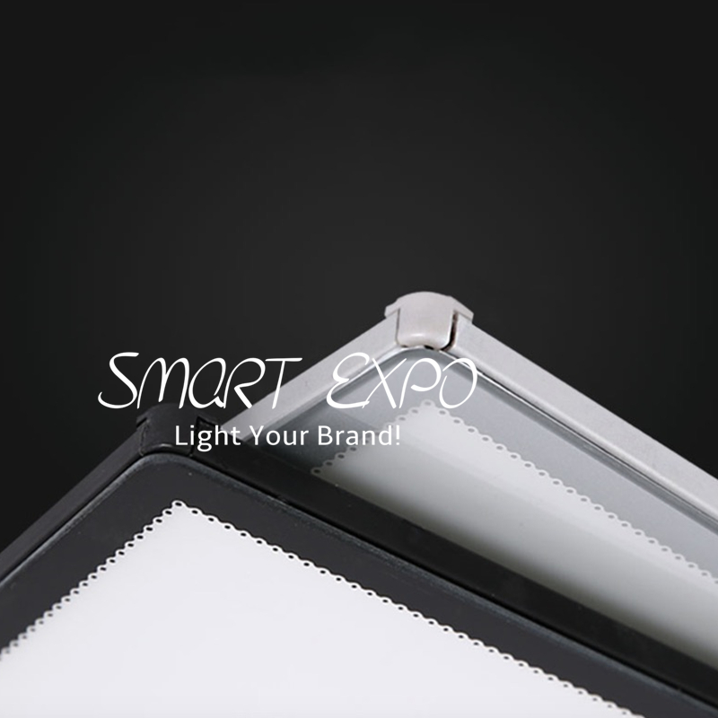 Retail Supplies Wall Mounted Backlit Slim A2 Led Light Box for Image Display with Wooden Case Packing
