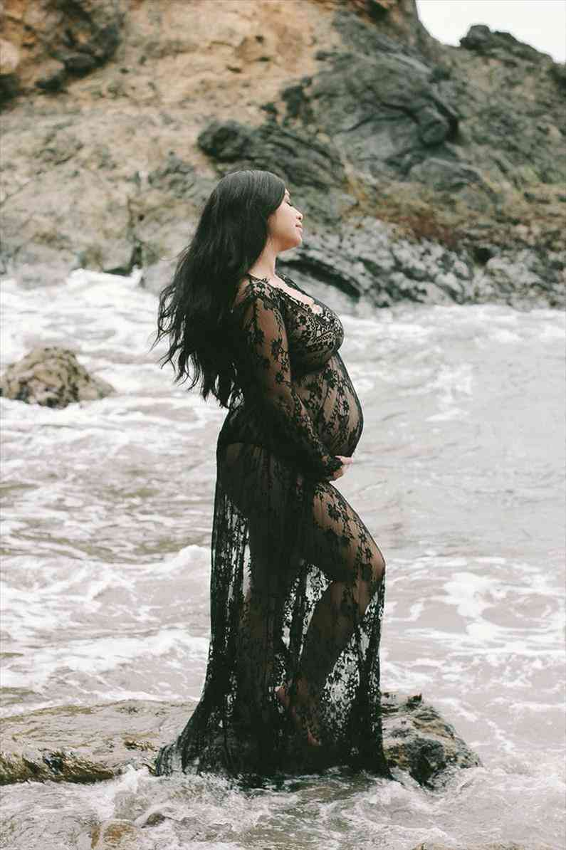 summer pregnant lace dress women front split long maternity black amp white lace dress gown pgraphy prop see through, Black;gray
summer pregnant lace dress women front split long maternity black amp white lace dress gown pgraphy prop see through, Black;gray