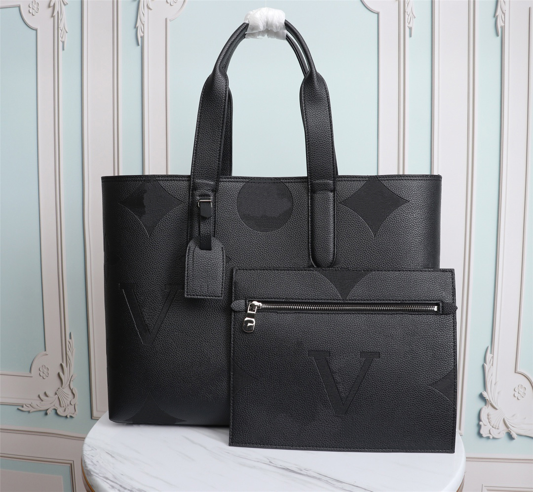 High Quality Totes Ladies Handbag leather large capacity fashion size 45-33-15cm 113477
High Quality Totes Ladies Handbag leather large capacity fashion size 45-33-15cm 113477