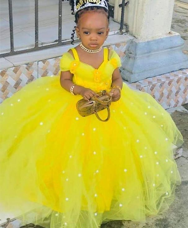 Yellow Pearls Flower Girl Dresses Ball Gown Spaghetti Hand Made Flowers Lilttle Kids Birthday Pageant Weddding Gowns