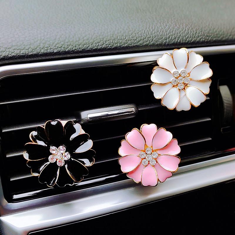 Car Air Freshener Diamond Daisy Flower Perfume Pearl Little Ornament Sunflower Auto Interior Accessories Vent Clip
Car Air Freshener Diamond Daisy Flower Perfume Pearl Little Ornament Sunflower Auto Interior Accessories Vent Clip