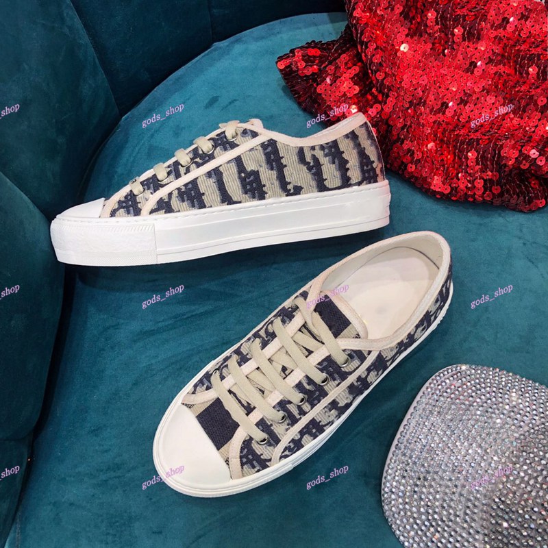 2021 latest limited edition custom printed canvas outdoor shoes fashion all-match high and low outdoor casual shoes
2021 latest limited edition custom printed canvas outdoor shoes fashion all-match high and low outdoor casual shoes