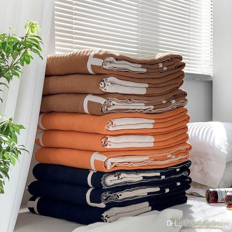 Letter Blanket Soft Wool Scarf Shawl Portable Warm Plaid Sofa Bed Fleece Spring Autumn Women Throw Blankets
Letter Blanket Soft Wool Scarf Shawl Portable Warm Plaid Sofa Bed Fleece Spring Autumn Women Throw Blankets