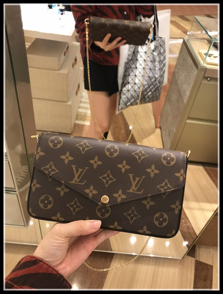 LVLouisVitton Vutton 3 PCS / Set Women Shoulder Bags Multi Pochet Accessories Crossbody Purse Messenger Handbags Designer, Red;black
LVLouisVitton Vutton 3 PCS / Set Women Shoulder Bags Multi Pochet Accessories Crossbody Purse Messenger Handbags Designer, Red;black