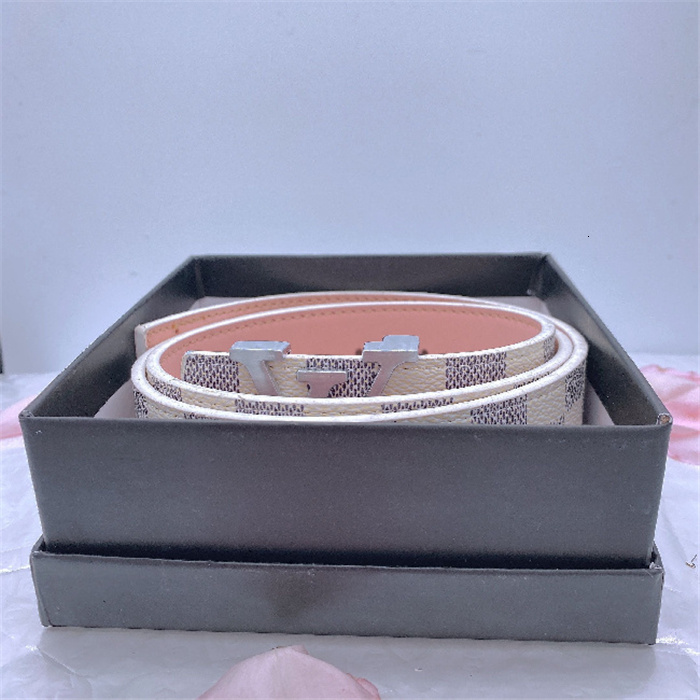 2021 Belts for jeans Luxury Design Women needle buckle Fashion Letters Plaid Print Golden belt party favors with box size 100-125CM, White
2021 Belts for jeans Luxury Design Women needle buckle Fashion Letters Plaid Print Golden belt party favors with box size 100-125CM, White
