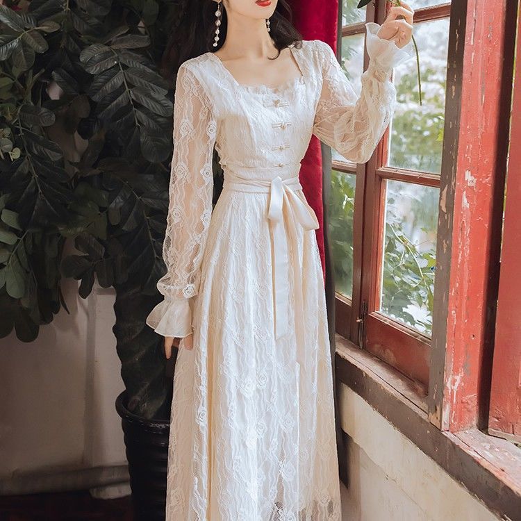 French Vintage Dress Women Elegant Party Long Sleeve Dress Ruffles Square Collar Lace Retro Midi Dress Autumn Korean Style 210521
