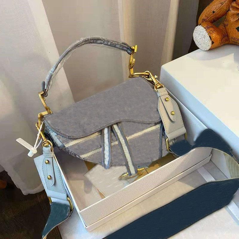 Designers 2021 new famous ladies bag handbag purse star celebrity embroidery shoulder bag retro high quality saddle messenger bag, Grey
Designers 2021 new famous ladies bag handbag purse star celebrity embroidery shoulder bag retro high quality saddle messenger bag, Grey