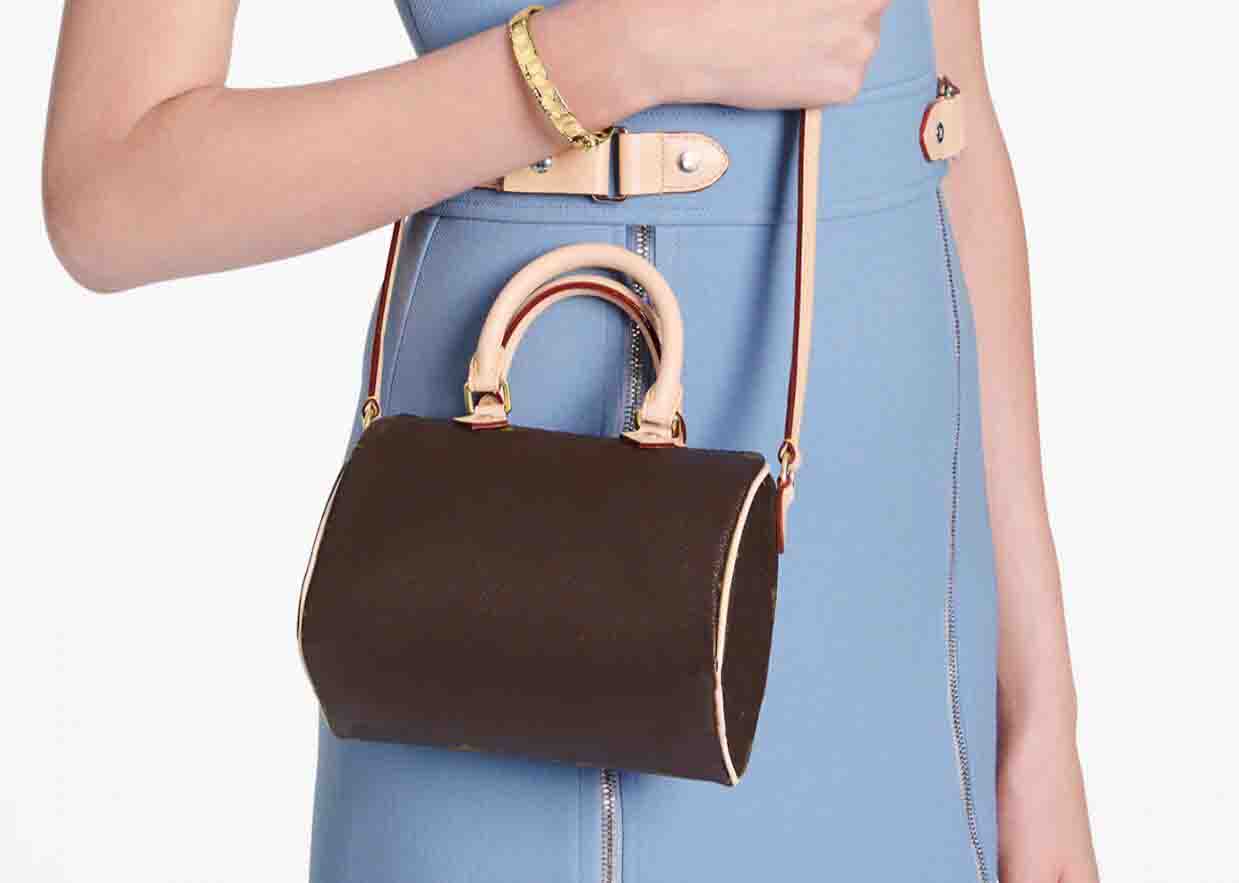 20cm Women's Fashion Pillow Bag Luxury Design Ladies Speedy Nano Handbag Girls Lovely Mini Messenger Bags, Brown flower
20cm Women's Fashion Pillow Bag Luxury Design Ladies Speedy Nano Handbag Girls Lovely Mini Messenger Bags, Brown flower